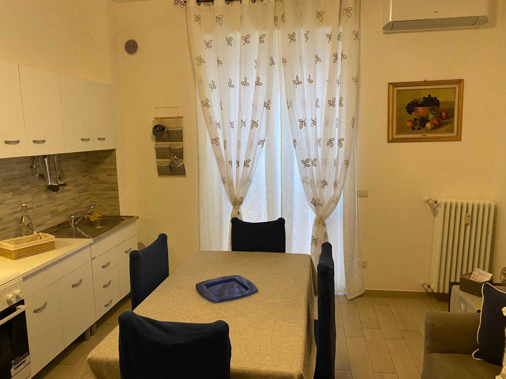 Bnb Milano Dipinta Di Blu Buitenkant foto